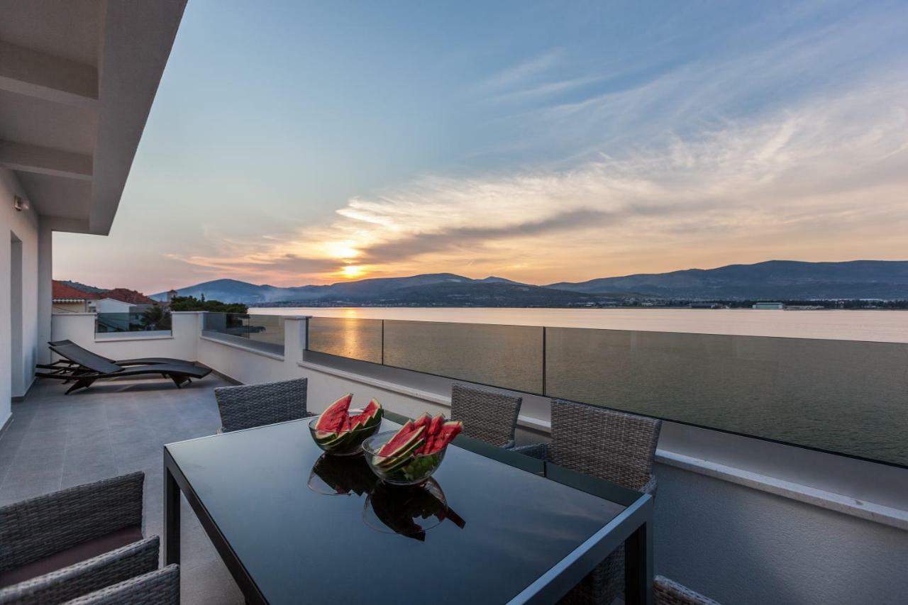 Luxury Villa Aria, Apartment Trogir Exterior foto