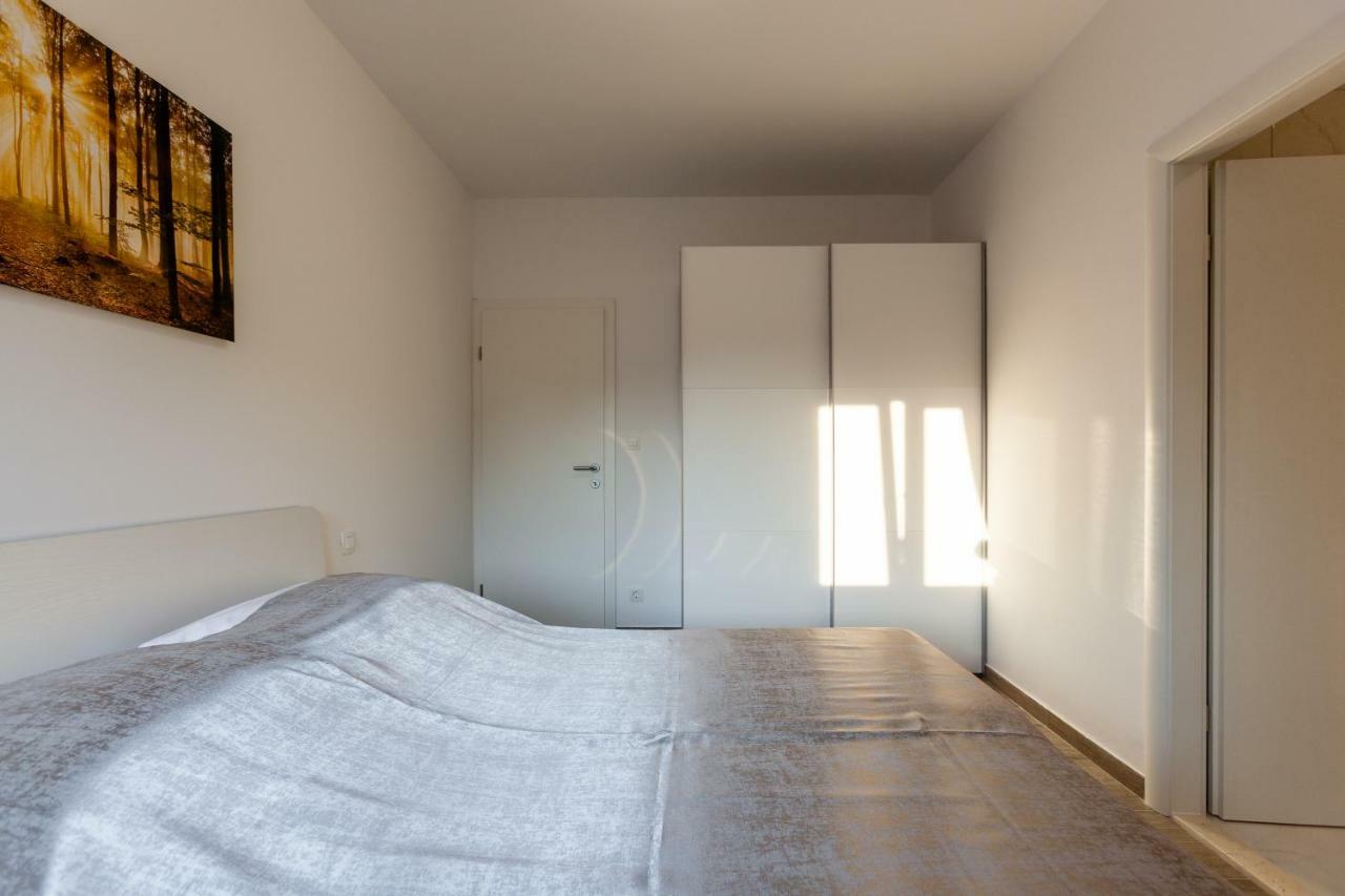 Luxury Villa Aria, Apartment Trogir Exterior foto