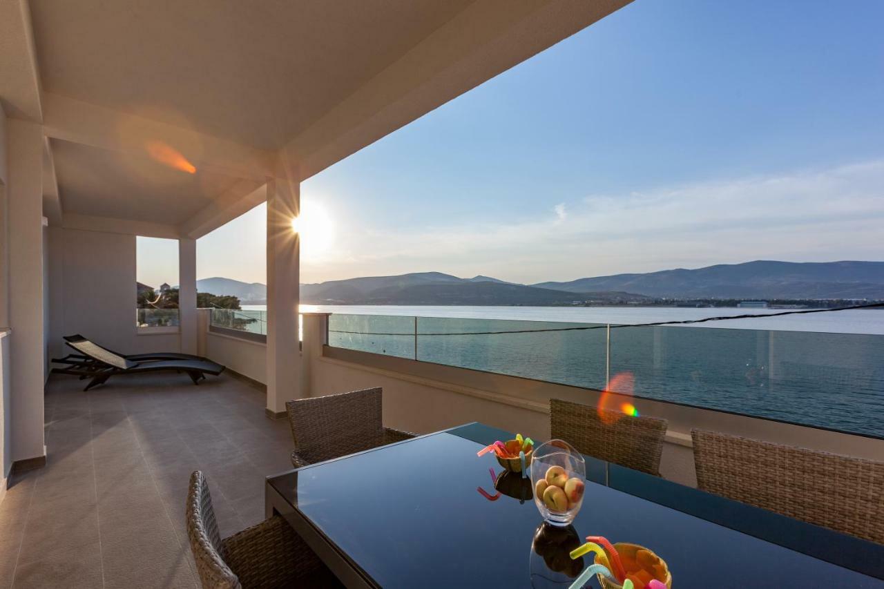 Luxury Villa Aria, Apartment Trogir Exterior foto